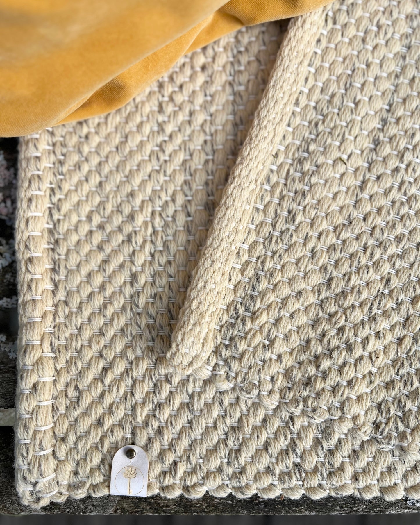 Bankauflage Alenka creme Detailansicht Vorder/Rückeite