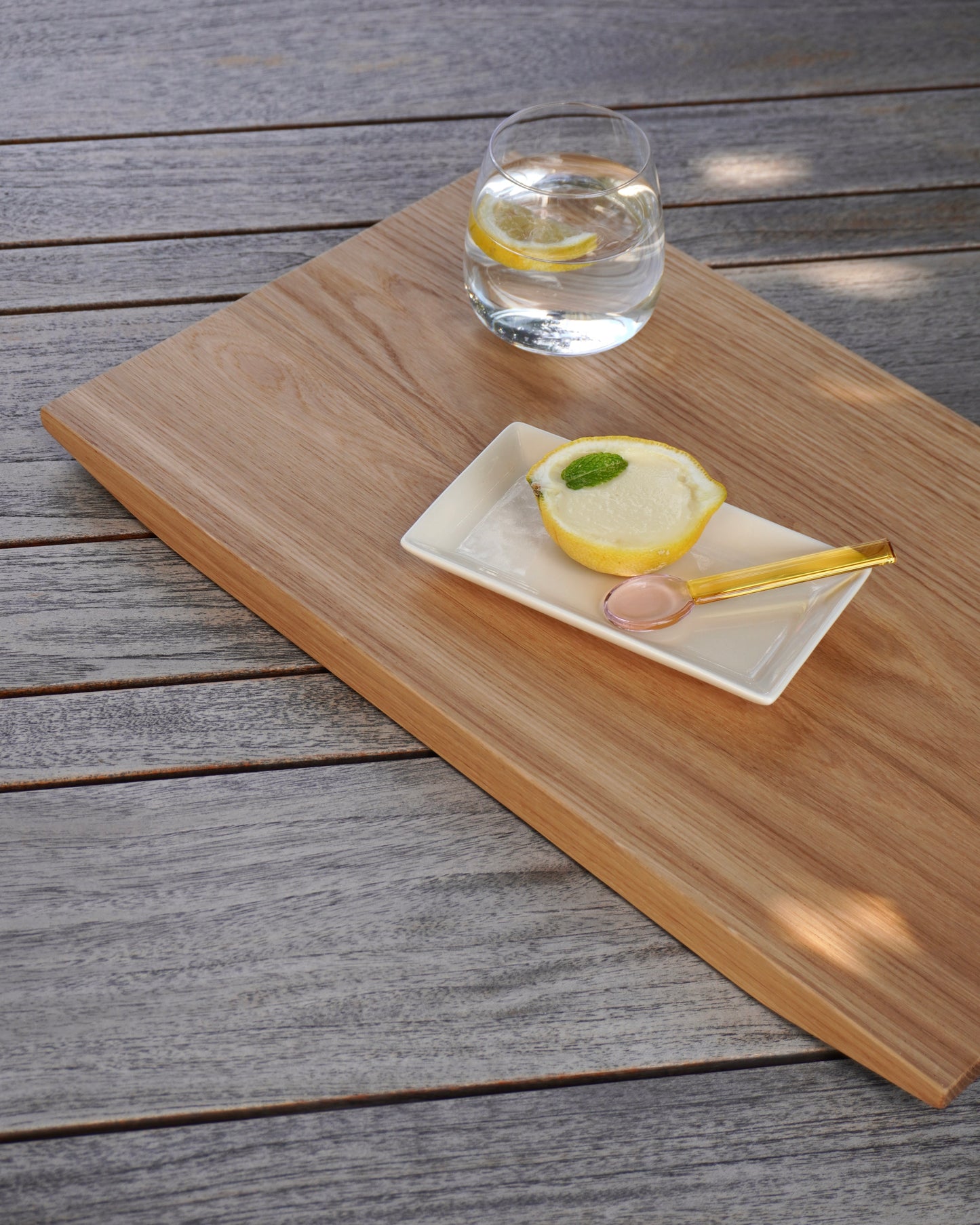 Massivholztablett Lovro in Eiche von oben