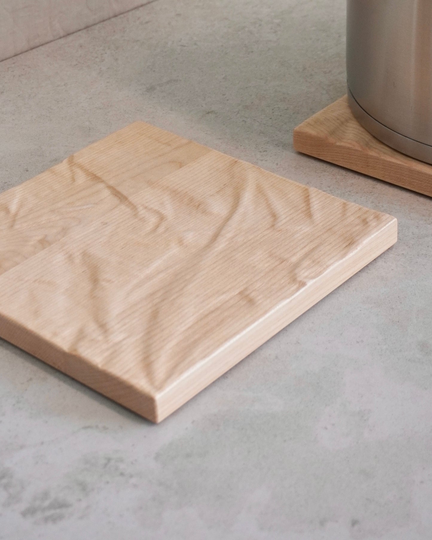 Topfuntersetzer Zoja in Ahorn mit Faltenrelief groß