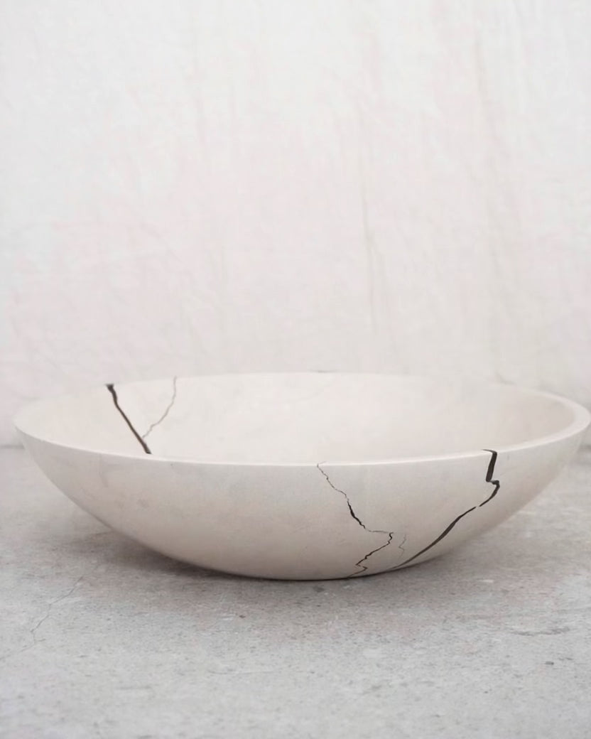 Video Schale Vesna mit polierter Außenseite