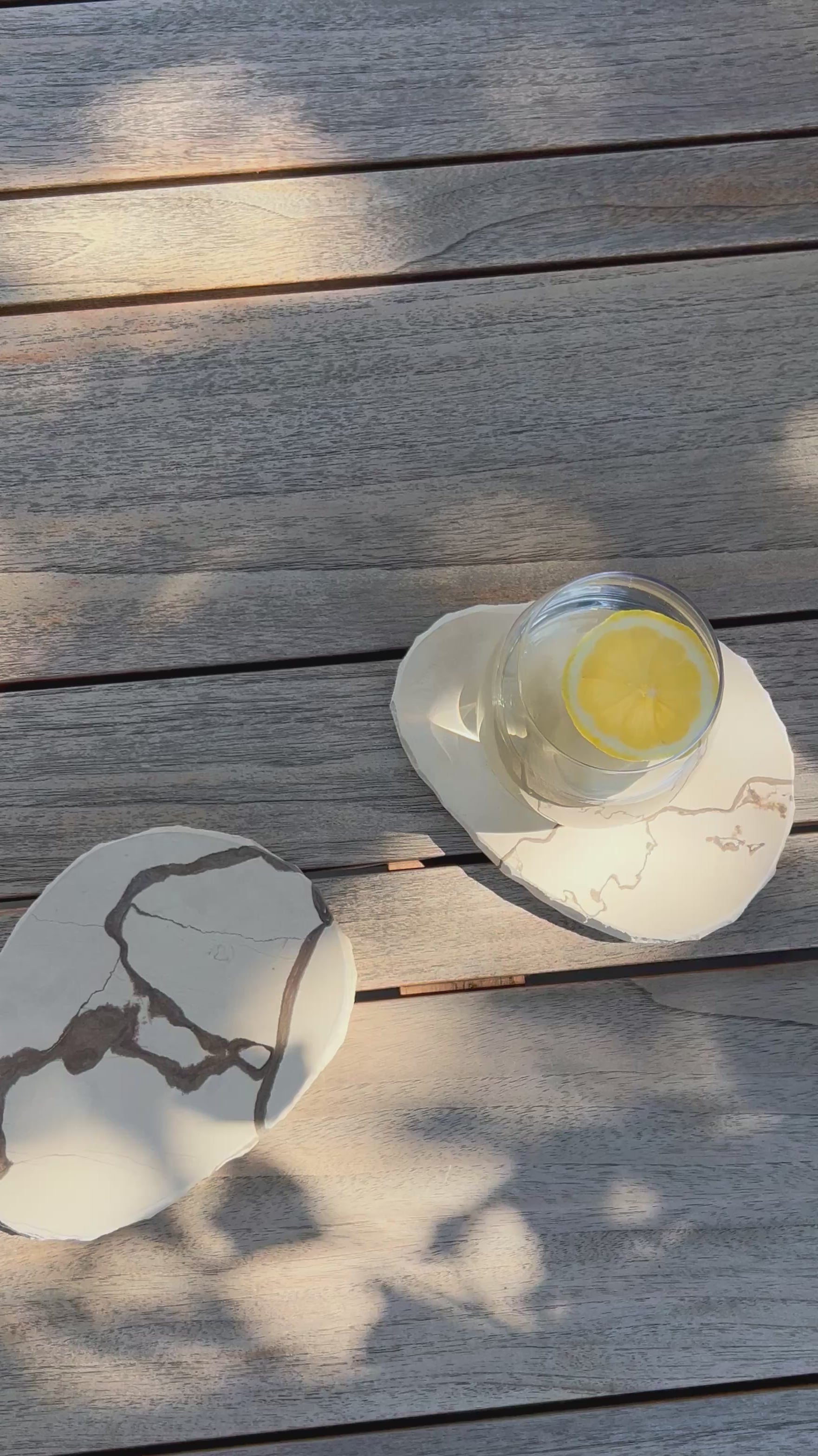 Untersetzer Iva outdoor im Schattenspiel